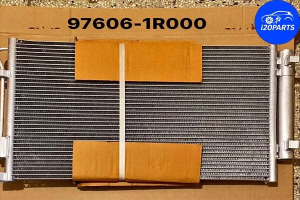 رادیاتور کندانسور کولر هیوندا i20 مدل 2013 تا 2015 با شناسه 97606-1R050 یکی از قطعات حیاتی در سیستم تهویه مطبوع خودرو است